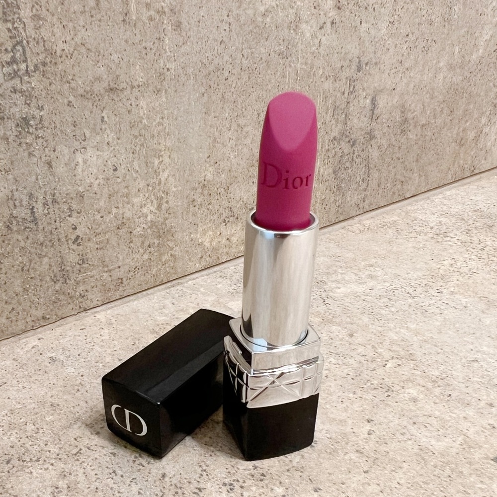 787 Dior lipstick